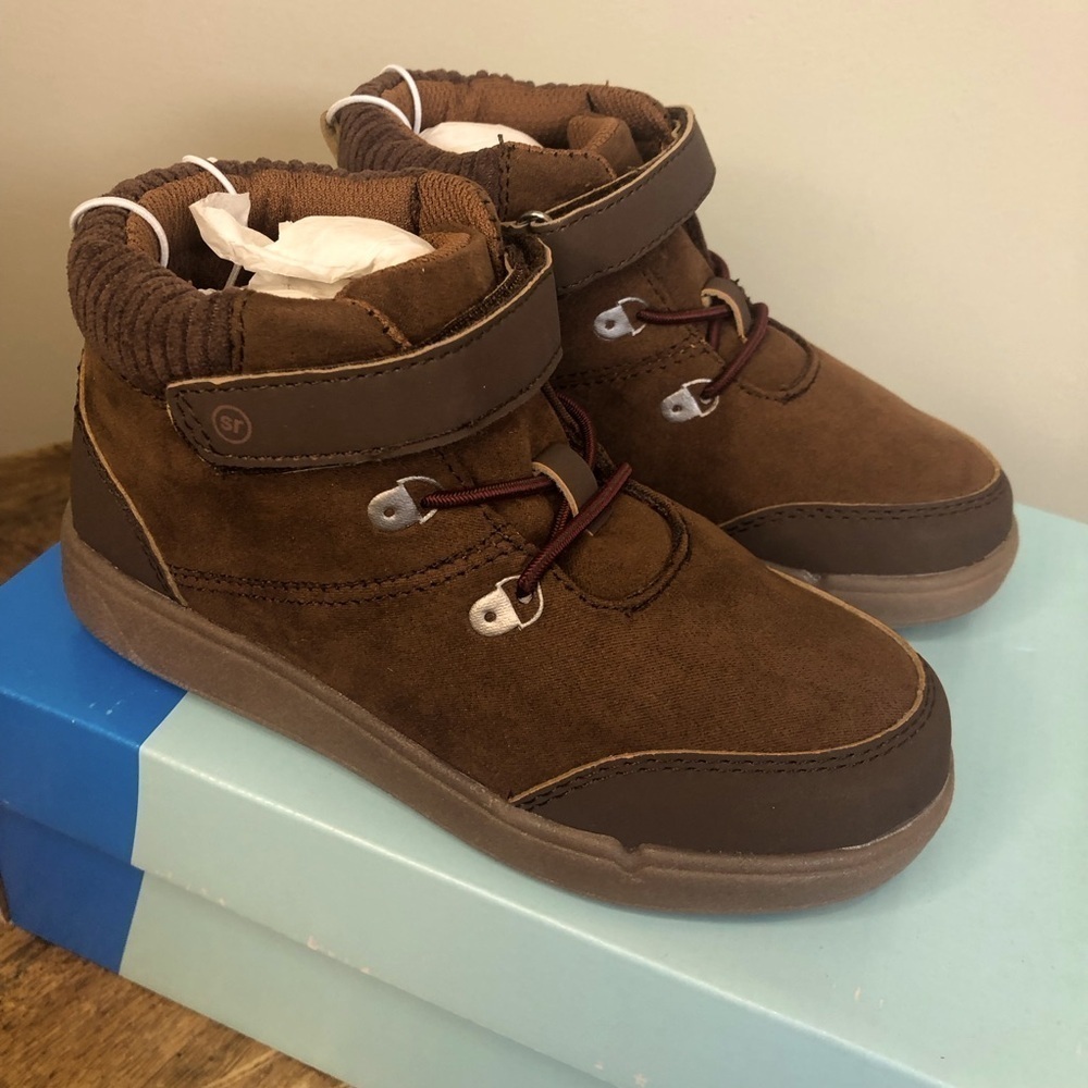 Stride Rite 360 boots Boys size 11, brand new with box, machine washable